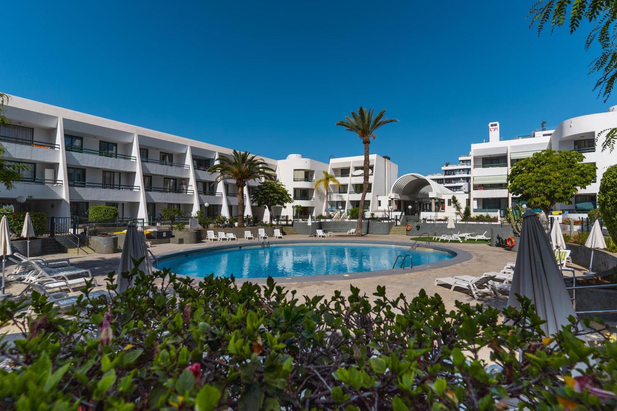 Go2Tenerife Apart Sira Family, Pool & Beach プラヤ・デ・ラス・アメリカス エクステリア 写真